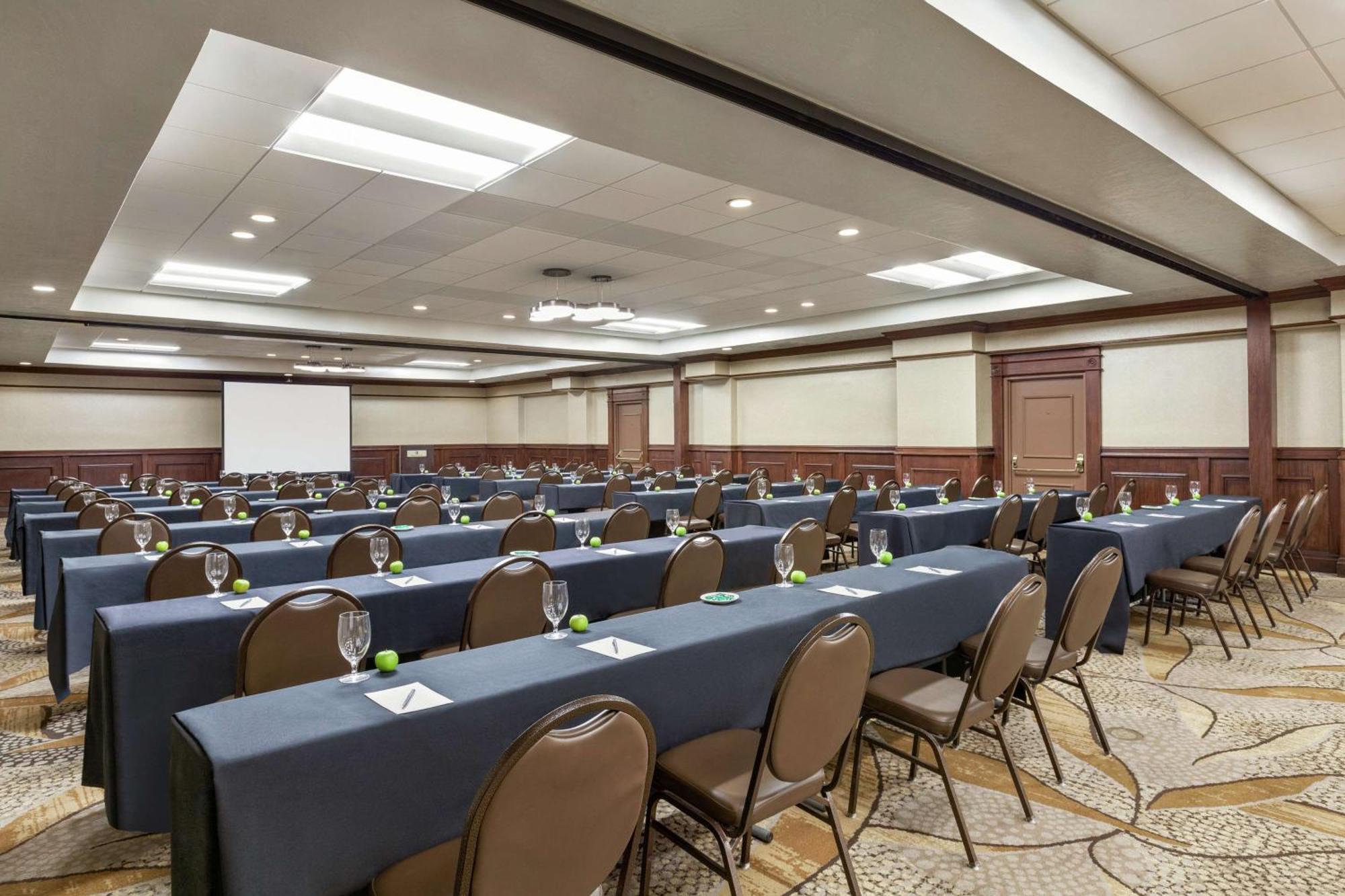 Embassy Suites By Hilton Santa Ana Orange County Airport מראה חיצוני תמונה